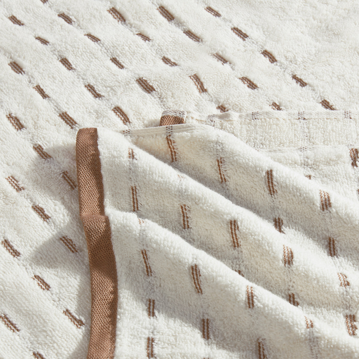 Airsoft 100% Cotton Bath Towel, 450 GSM, Solid, Beige