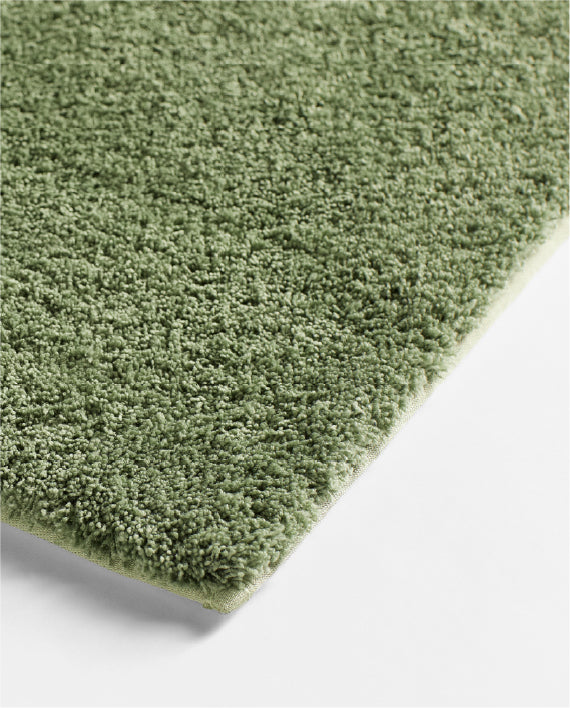 Spaces Exotica Light Green Solid Polyester 2376 GSM Small Bath Mat – 40 x 62 CM
