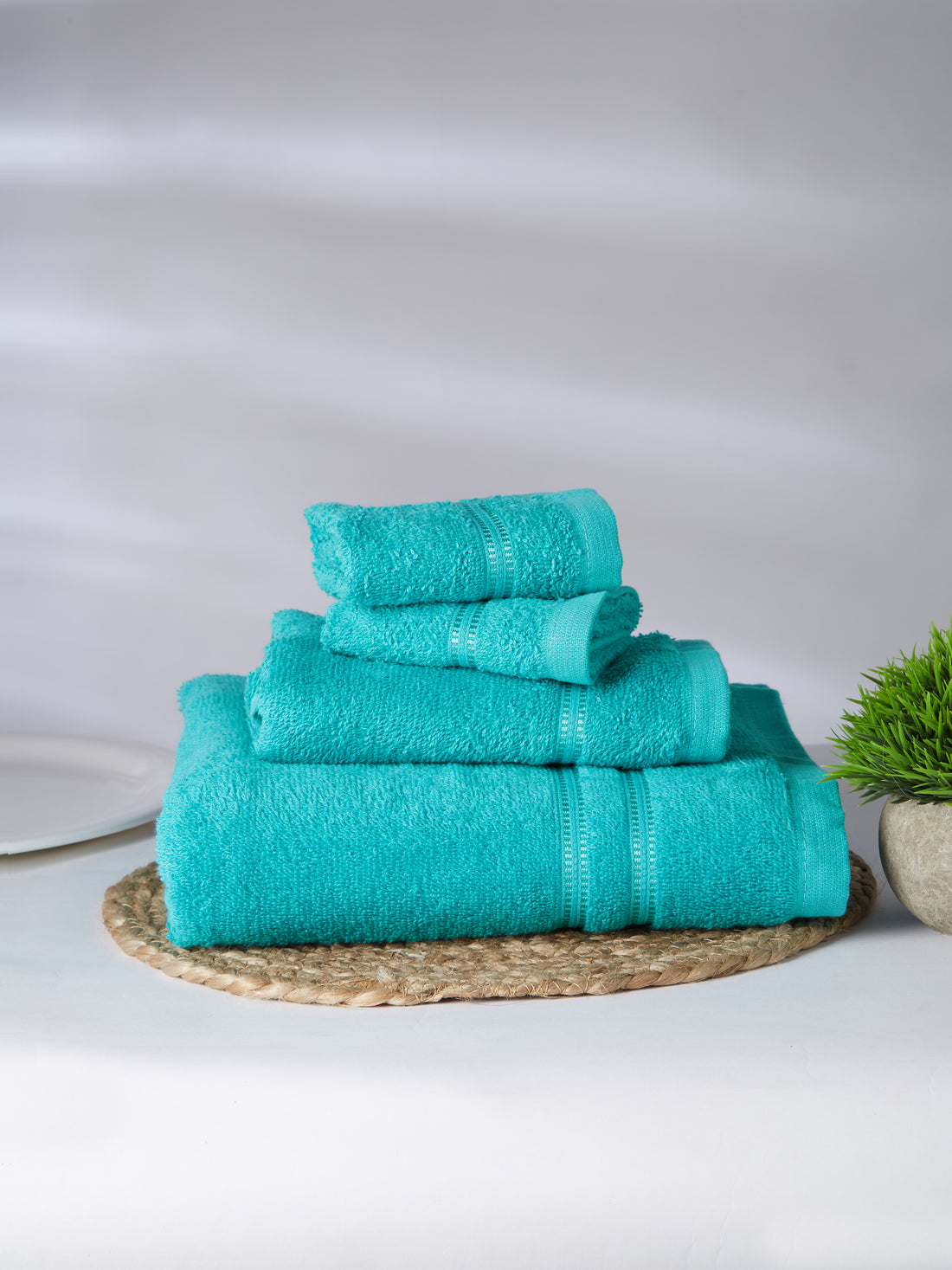 Bring Summer into Your Home with These Trending Patterns in Bedsheets!