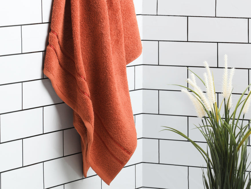 Red 100% Cotton Bath Towel - Edria By Spaces