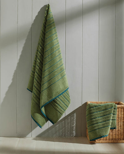 Exotica 100% Cotton Hand Towel, 575 GSM, Solid, Dark Green