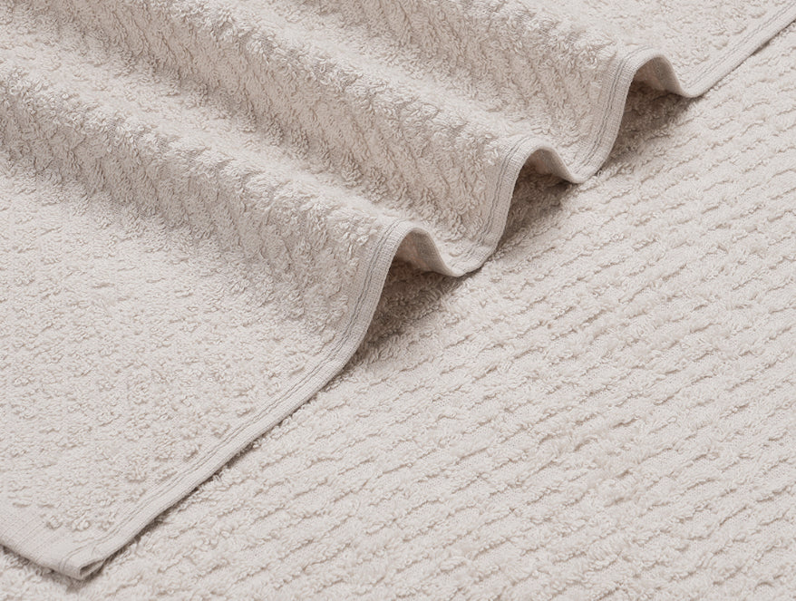 White Sand - Light Grey 100% Cotton Bath Towel - Genesis By Spaces