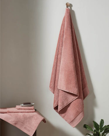 Eminence 100% Egyptian Cotton Hand Towel, 670 GSM, Solid, Blush