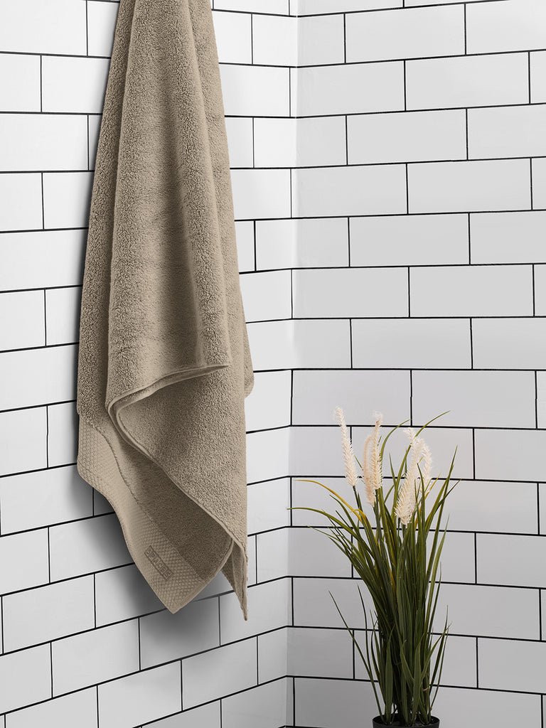 Solid Brown 100% Egyptian Cotton Bath Towel - Luxury Egyption Cotton By Spaces