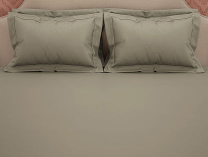 Solid Light Grey Solid King Size Bedsheet - Eminence By Spaces