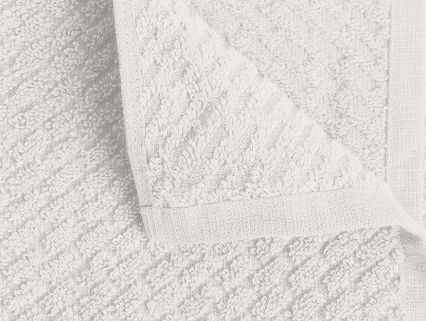 White Sand - Light Grey 100% Cotton Bath Towel - Genesis By Spaces