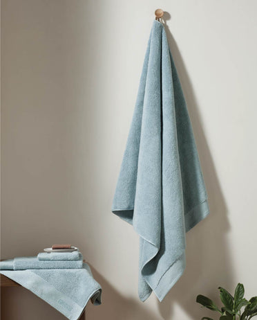 Eminence 100% Egyptian Cotton Face Towel, 670 GSM, Solid, Light Blue