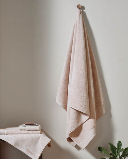 Eminence 100% Egyptian Cotton Face Towel, 670 GSM, Solid, Mauve Chalk