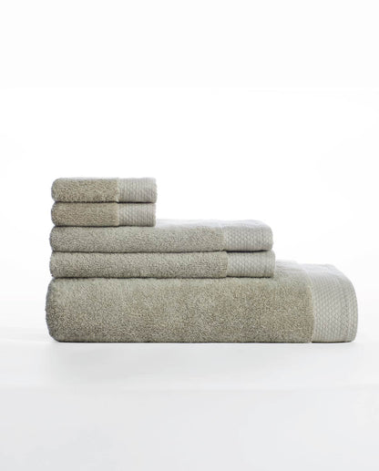 Eminence 100% Egyptian Cotton Face Towel, 670 GSM, Solid, Light Grey