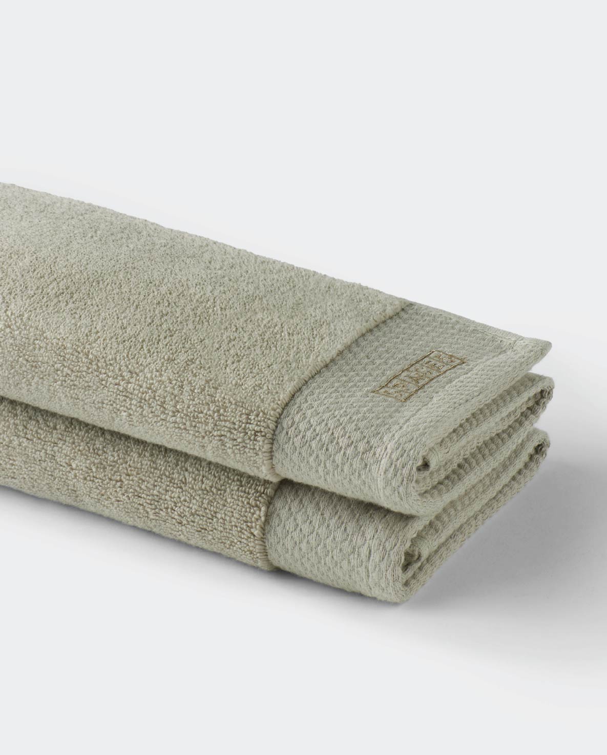 Eminence 100% Egyptian Cotton Face Towel, 670 GSM, Solid, Light Grey