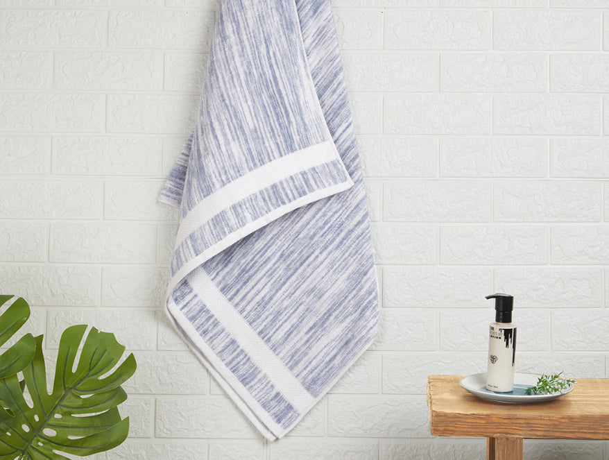 Lilac Hint 100% Cotton Bath Towel - Welstyle By Welspun