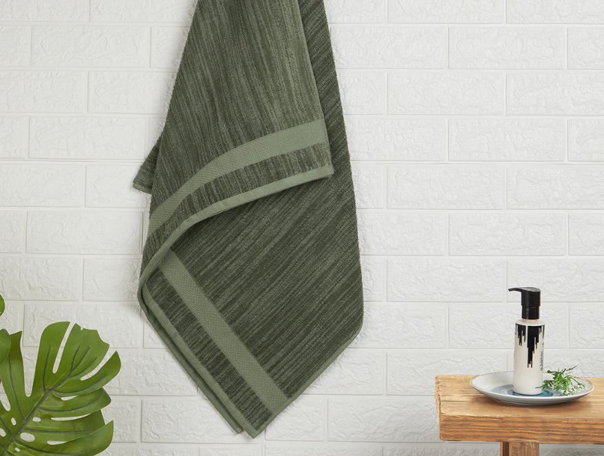 Green Olive 100% Cotton Bath Towel - Welstyle By Welspun