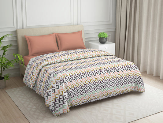 Geometric Pink Polycotton Quilt Double Harmony - By Welspun