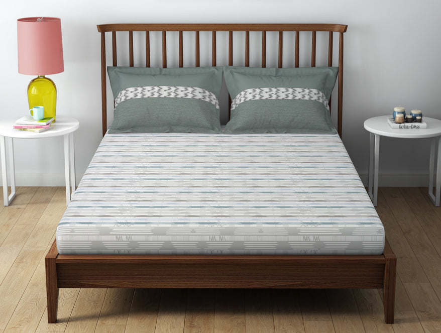 Essentials 100% Cotton  Double Bedsheet, 132 TC, Geometric, Light Blue