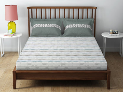 Essentials 100% Cotton  Double Bedsheet, 132 TC, Geometric, Light Blue