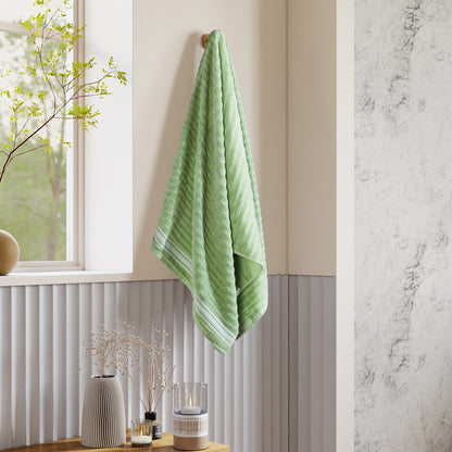 Mellow 100% Cotton Bath Towel, 350 GSM, Solid, Light Green
