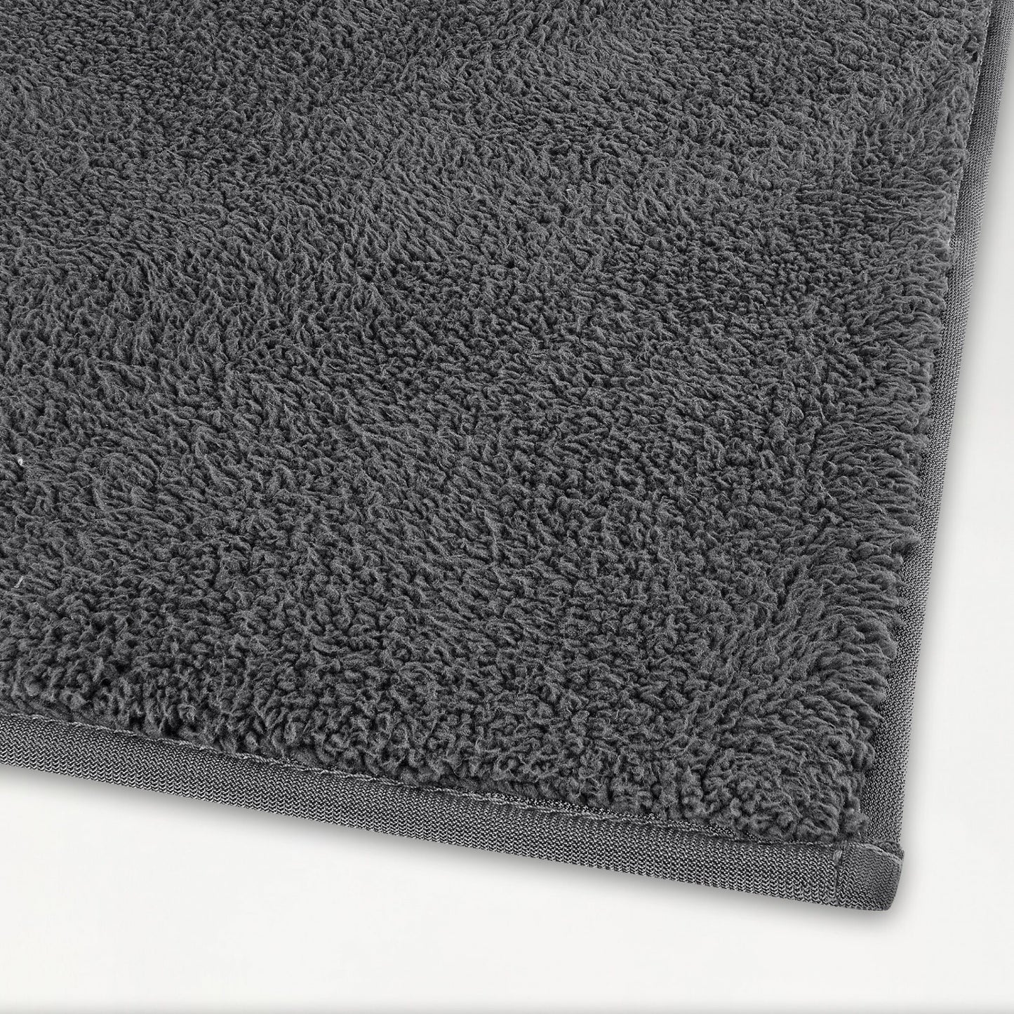 Swift Flow Polyester Small Bath Mat, 1677 GSM, Solid, Light Grey