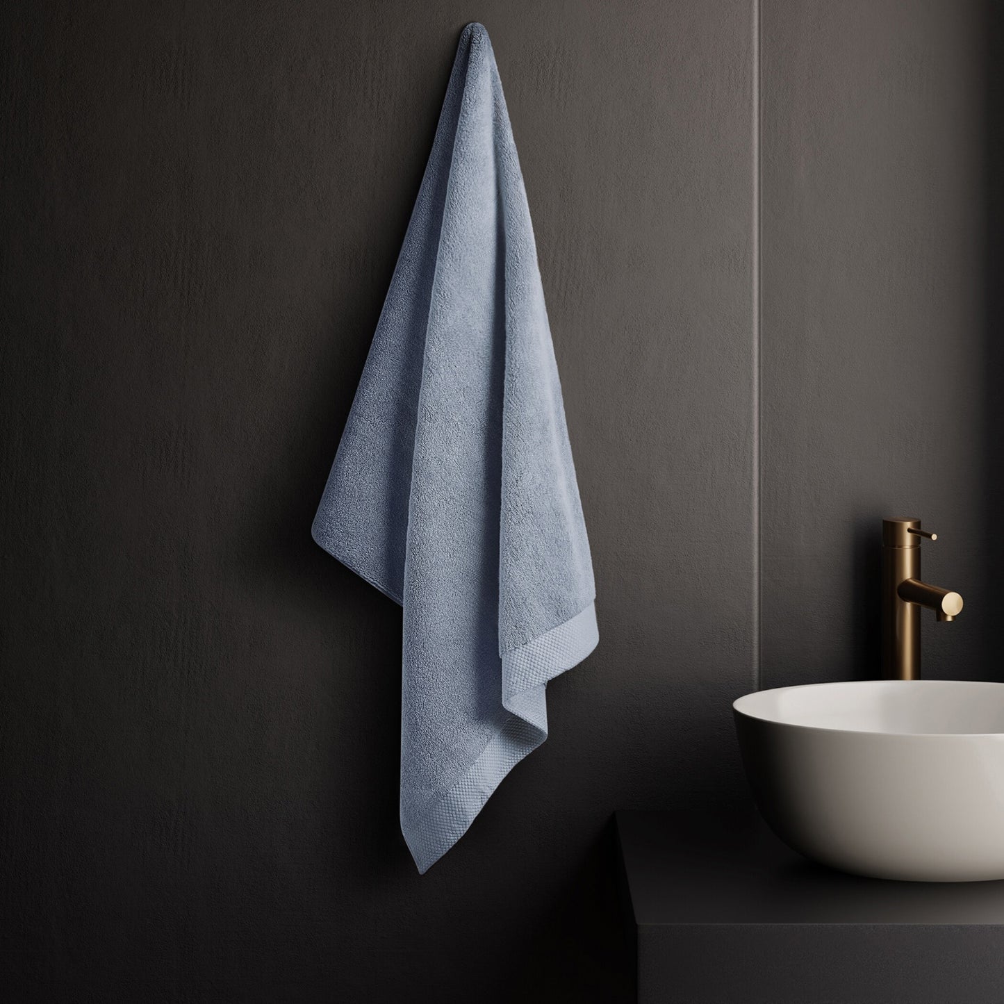 Eminence 100% Cotton Bath Towel, 670 GSM, Solid, Light Blue