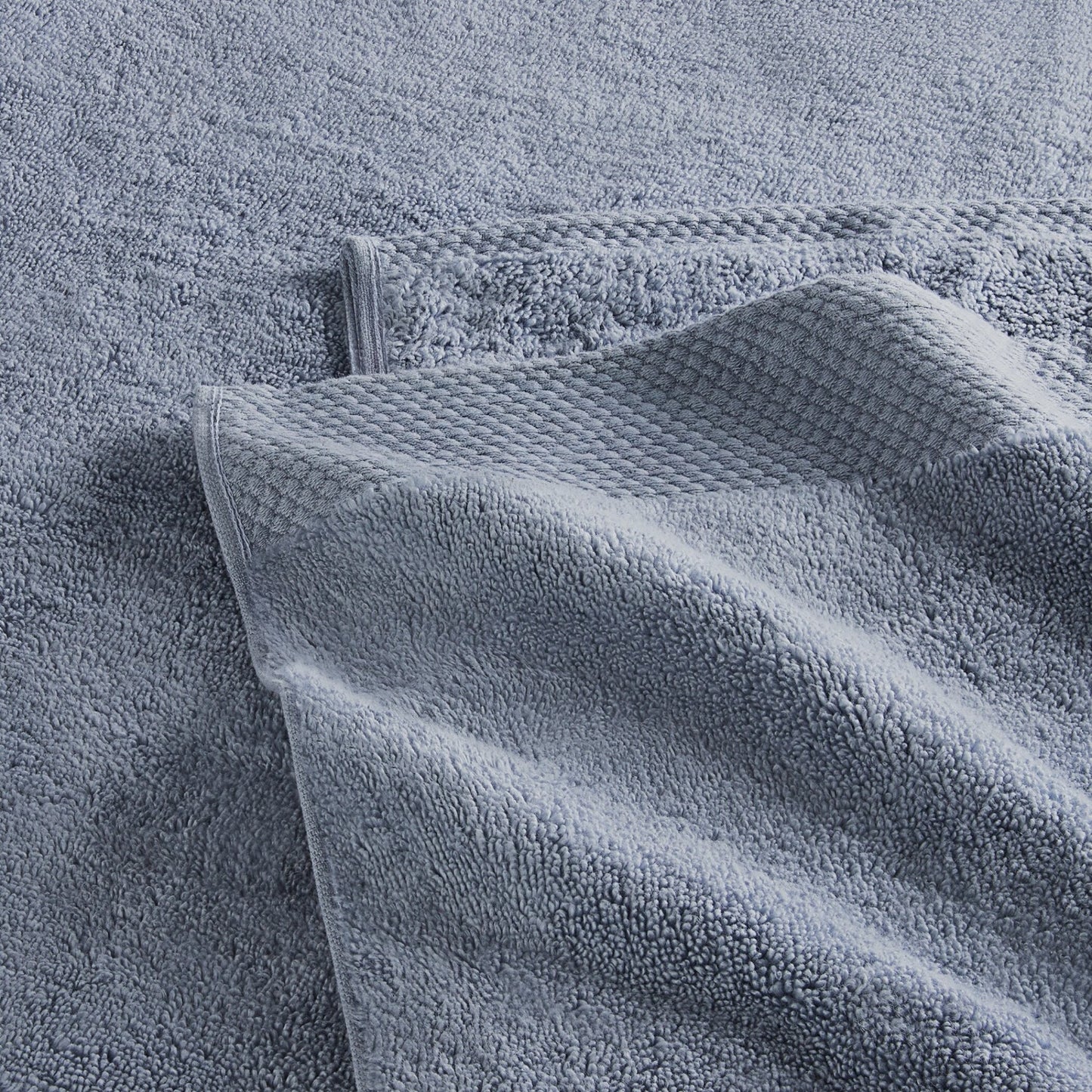Eminence 100% Cotton Bath Towel, 670 GSM, Solid, Light Blue
