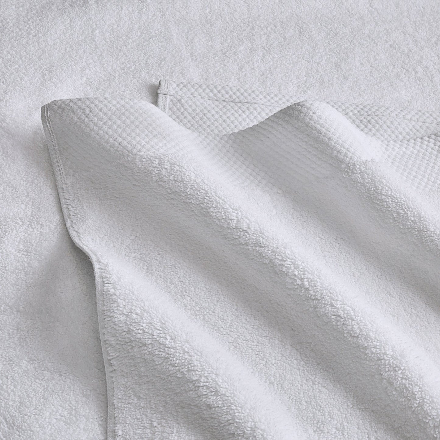 Eminence 100% Cotton Bath Towel, 670 GSM, Solid, White