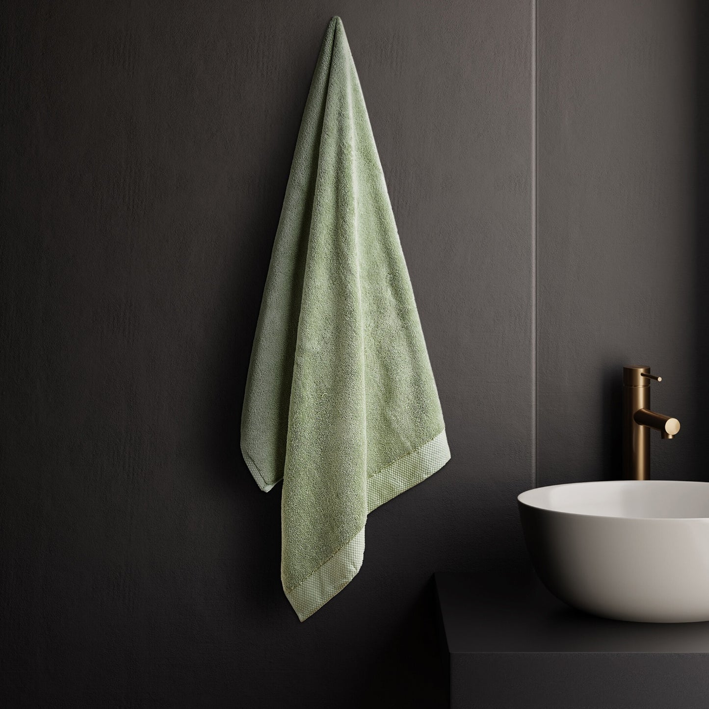 Eminence 100% Cotton Bath Towel, 670 GSM, Solid, Light Green