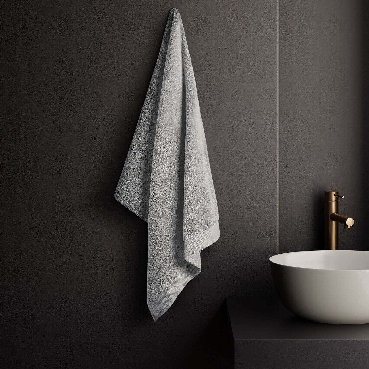 Eminence 100% Cotton Bath Towel, 670 GSM, Solid, Light Grey