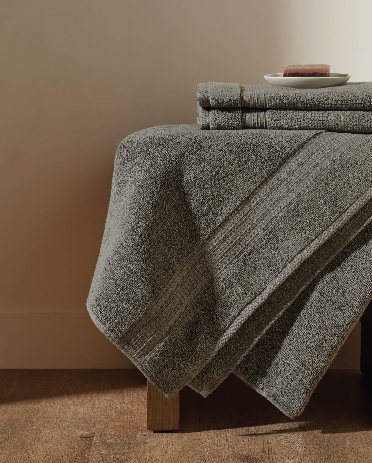 Opulent 100% Cotton Hand Towel, 550 GSM, Solid, Dark Grey