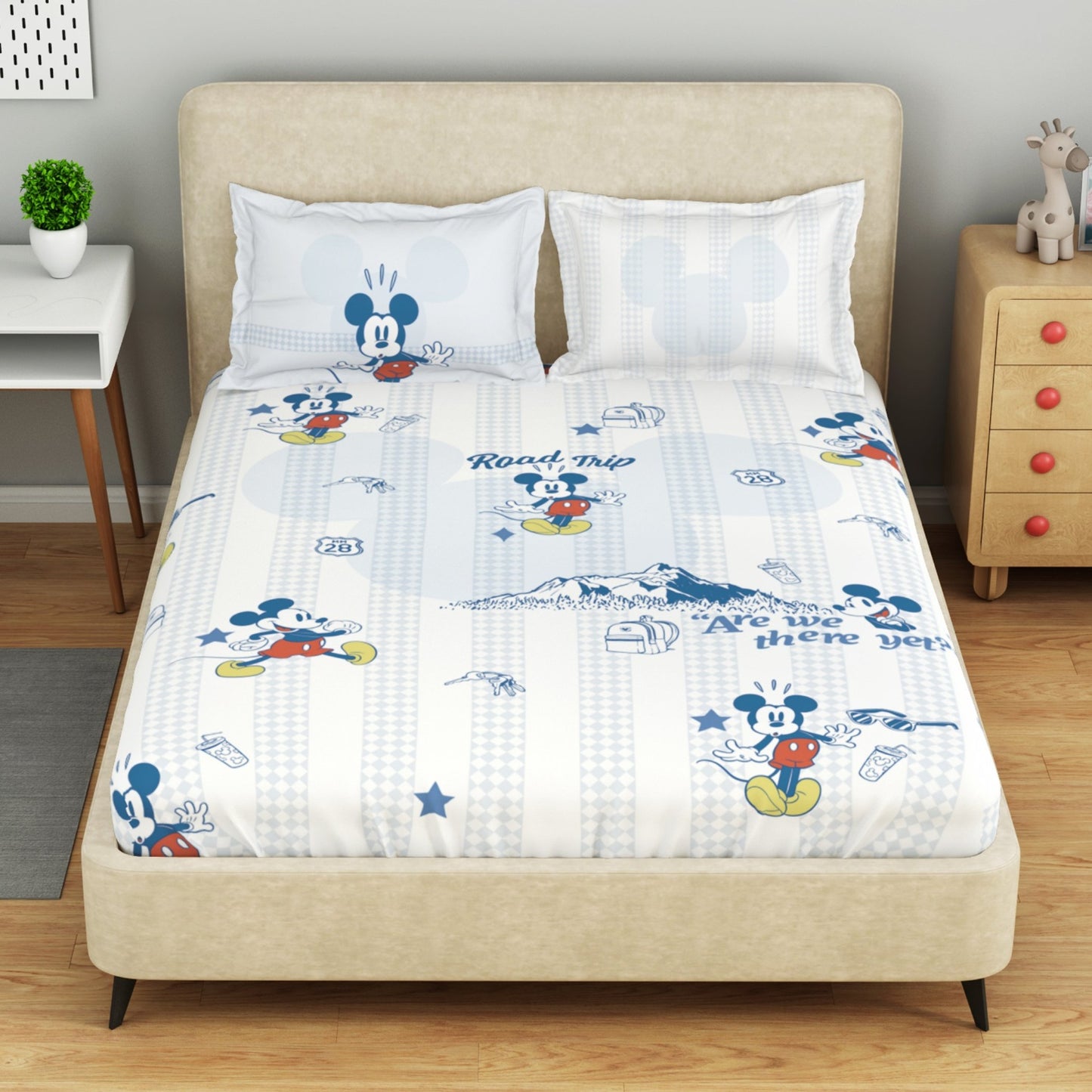 Kids 100 % Cotton Double Bedsheet, 132 TC, Character, White