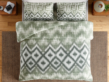 Essentials 100% Cotton Large Bedsheet, 144 TC, Geometric, Rust