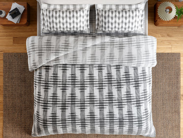 Essentials 100% Cotton Large Bedsheet, 144 TC, Geometric, Light Grey