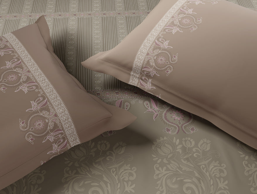 Rangana Muted 100% Cotton Large Bedsheet, 210 TC, Geometric, Blush