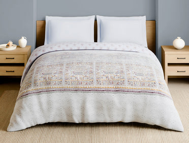 Rangana Multi 100% Cotton Double Quilt, 210 TC, Ornate, White