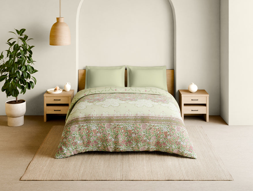 Rangana Muted 100% Cotton Double Quilt, 210 TC, Floral, Light Yellow
