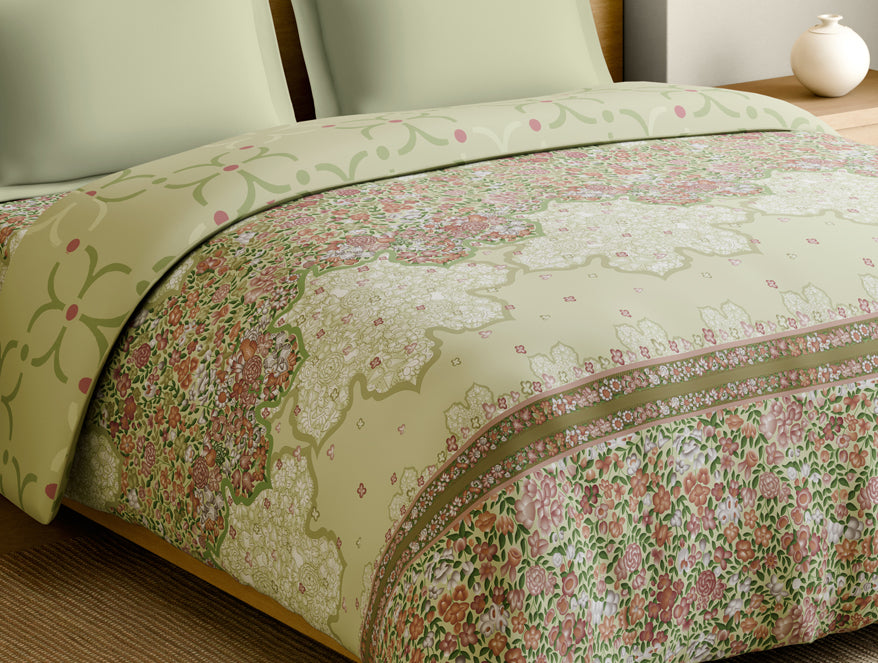 Rangana Muted 100% Cotton Double Quilt, 210 TC, Floral, Light Yellow
