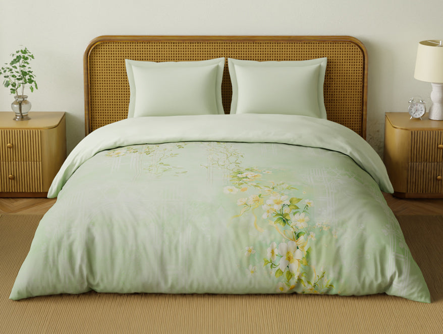 Organic Cotton Double Quilt, 180 TC, Floral, Light Green