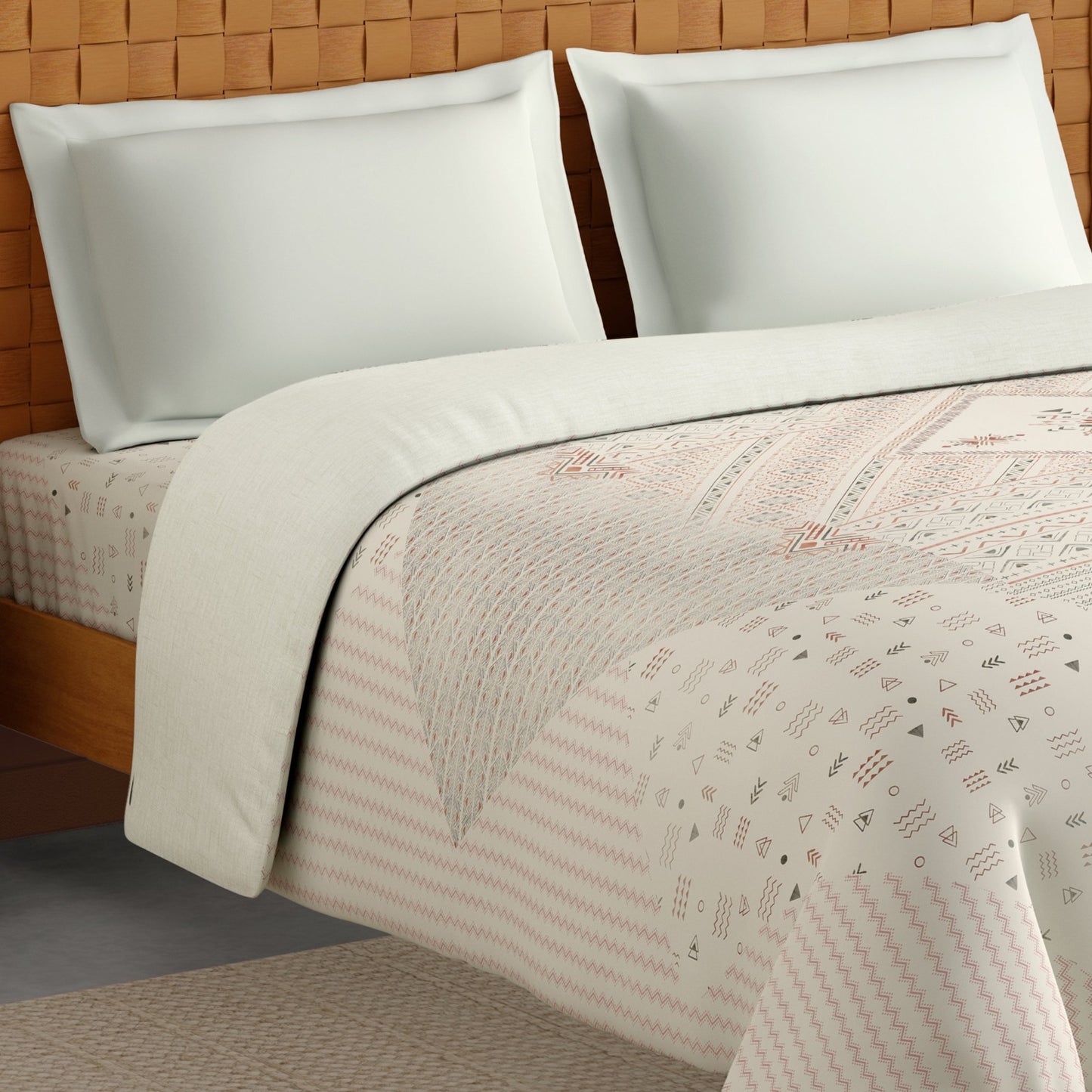 Innovations Hygro Cotton Double Quilt, 210 TC, Geometric, Cream