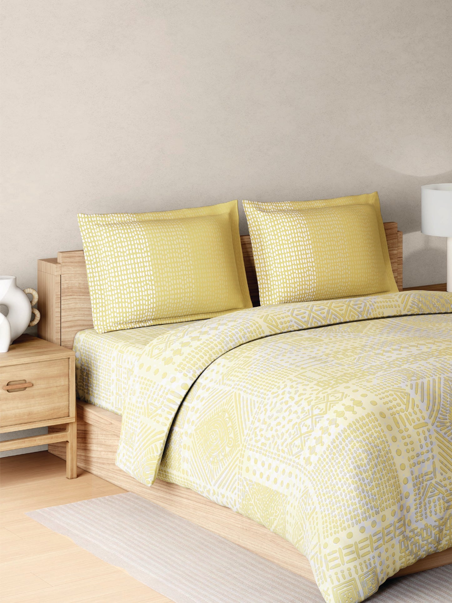 Zera Hygro Cotton 233 TC Percale Weave Geometric Design Large Bedsheet with 2 Pillow Covers, Lemonade