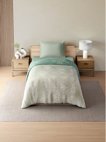 Zera Hygro Cotton 233 TC Percale Ornate Single Quilt, Light Teal