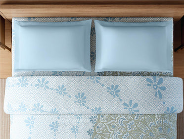 Zera Hygro Cotton 233 TC Percale Ornate Print Double Quilt, Light Blue