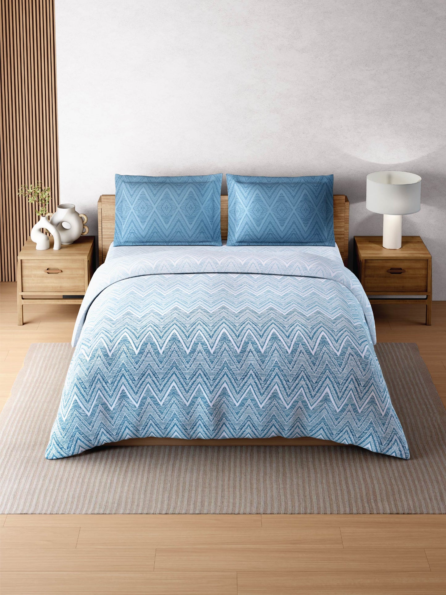 Zera Hygro Cotton 233 TC Percale Weave Geometric Design Double Bedsheet and Quilt Set with 2 Pillow Covers, Light Blue