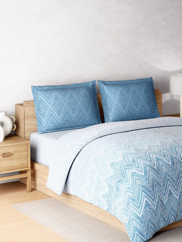 Zera Hygro Cotton 233 TC Percale Weave Geometric Design Double Bedsheet and Quilt Set with 2 Pillow Covers, Light Blue