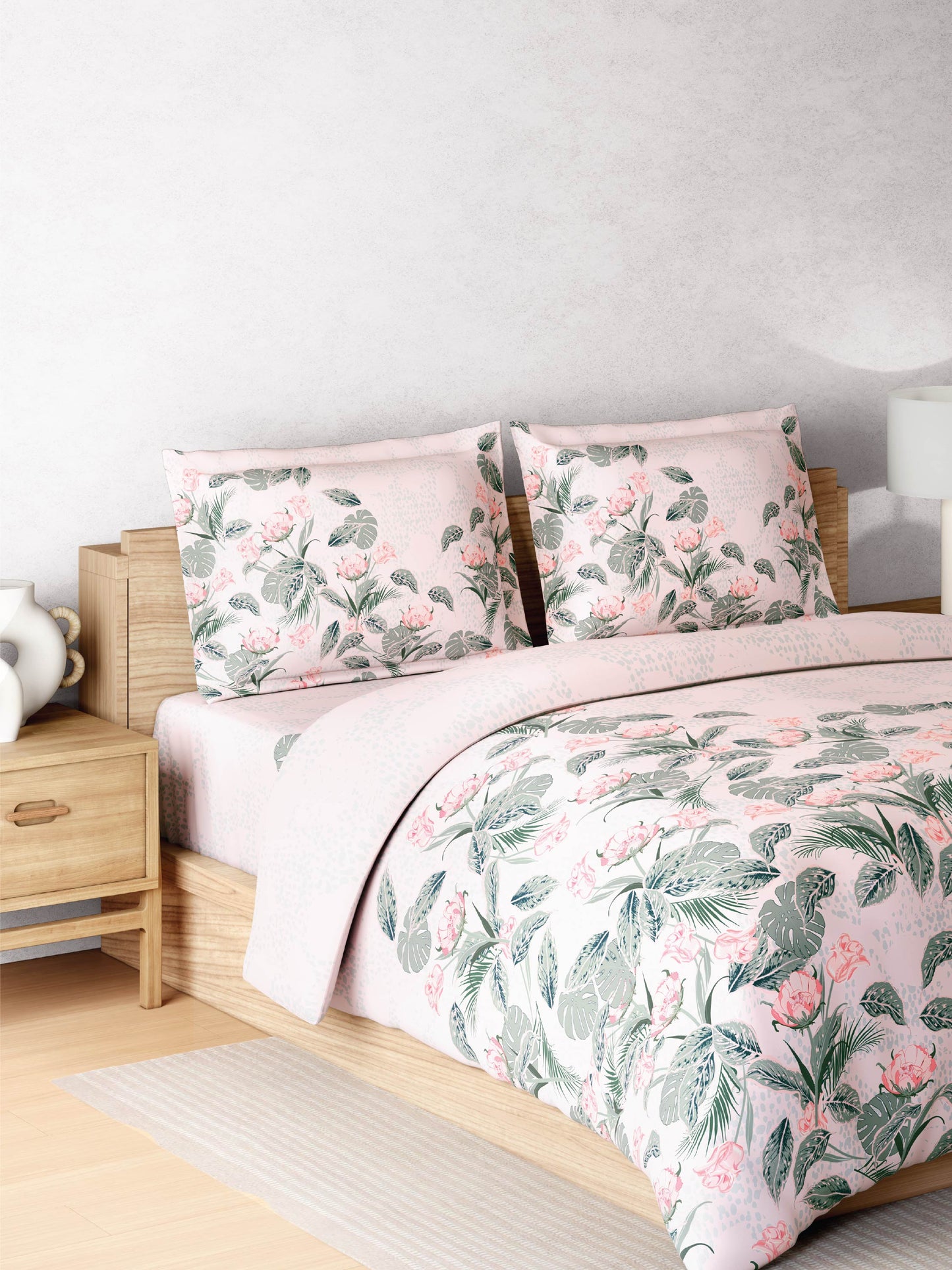 Zera Hygro Cotton 233 TC Percale Weave Floral Print Double Bedsheet and Quilt Set with 2 Pillow Covers, Blush