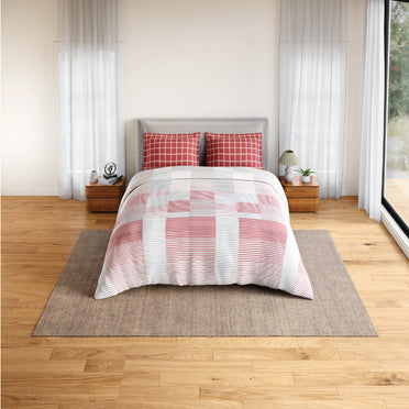 Spaces Flora 100% Cotton 144 TC Percale Geometric Fitted King Sheet with 2 Pillow Covers, Dark Pink