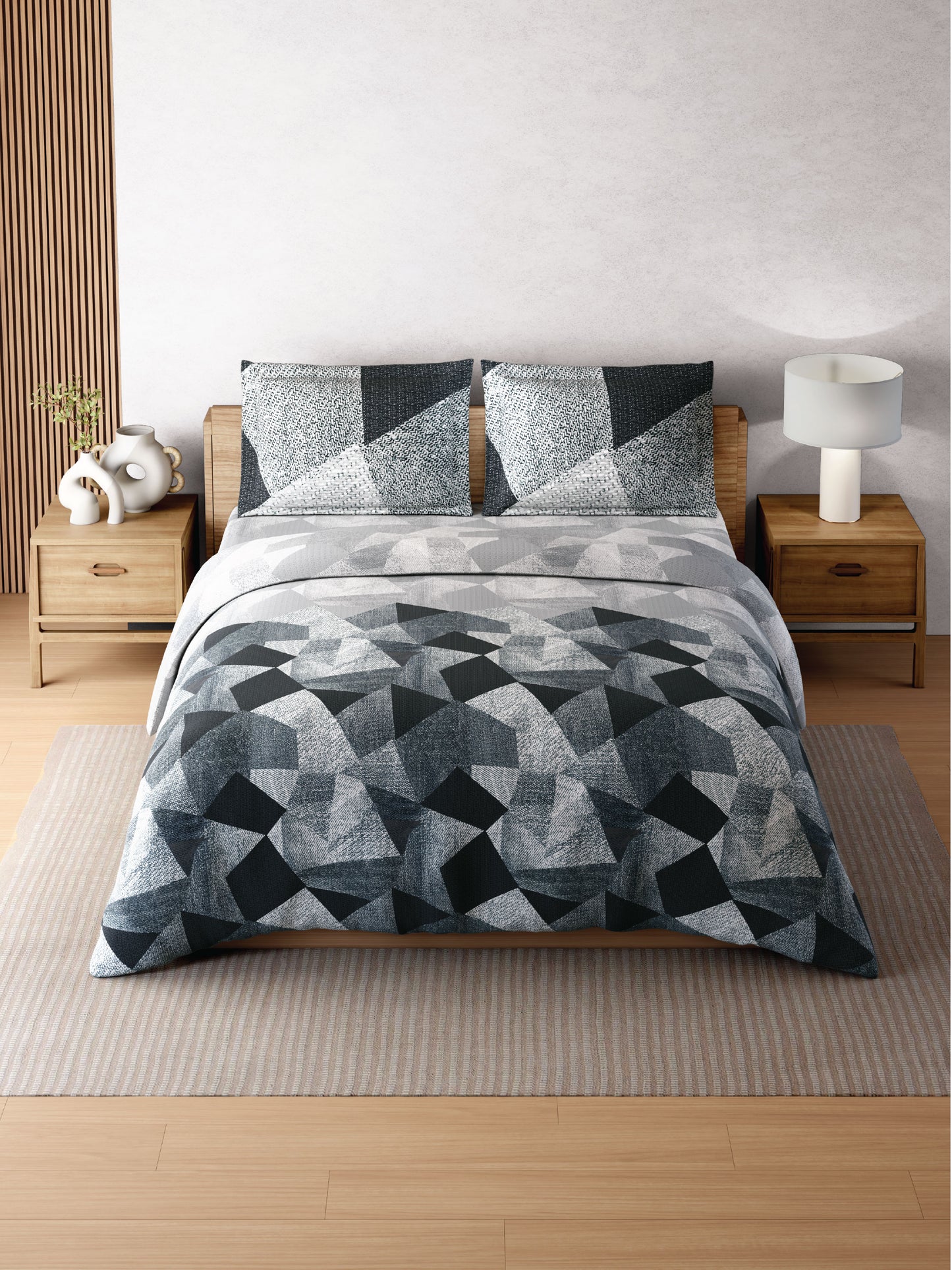 Zera Hygro Cotton 233 TC Percale Geometric Design Double Bedsheet with 2 Pillow Covers, Grey