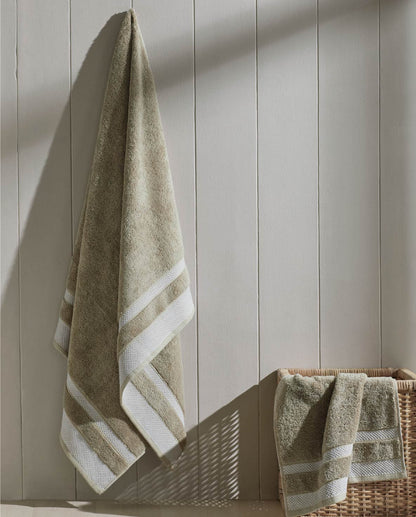 Spaces Hygro Taupe Solid 100% Cotton 600 GSM Dobby Bath Towel – 75 X150 CM
