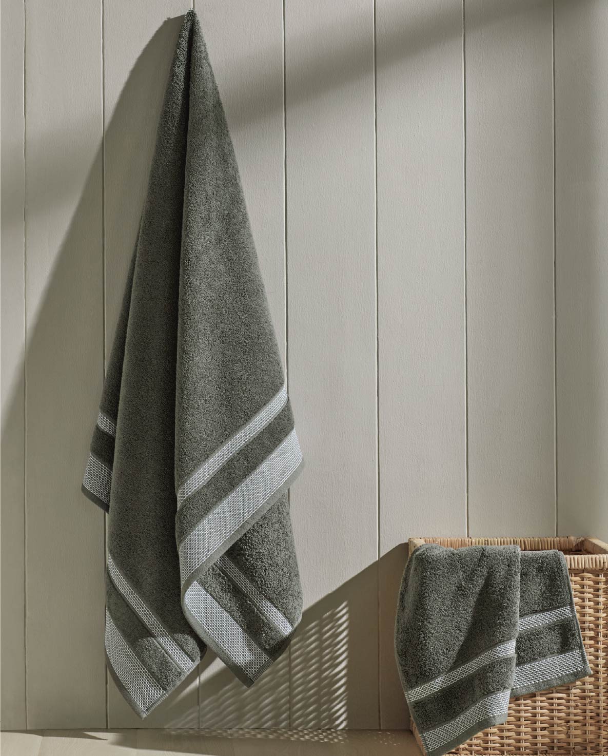 Spaces Hygro Stone Solid 100% Cotton 600 GSM Dobby Bath Towel – 75 X150 CM