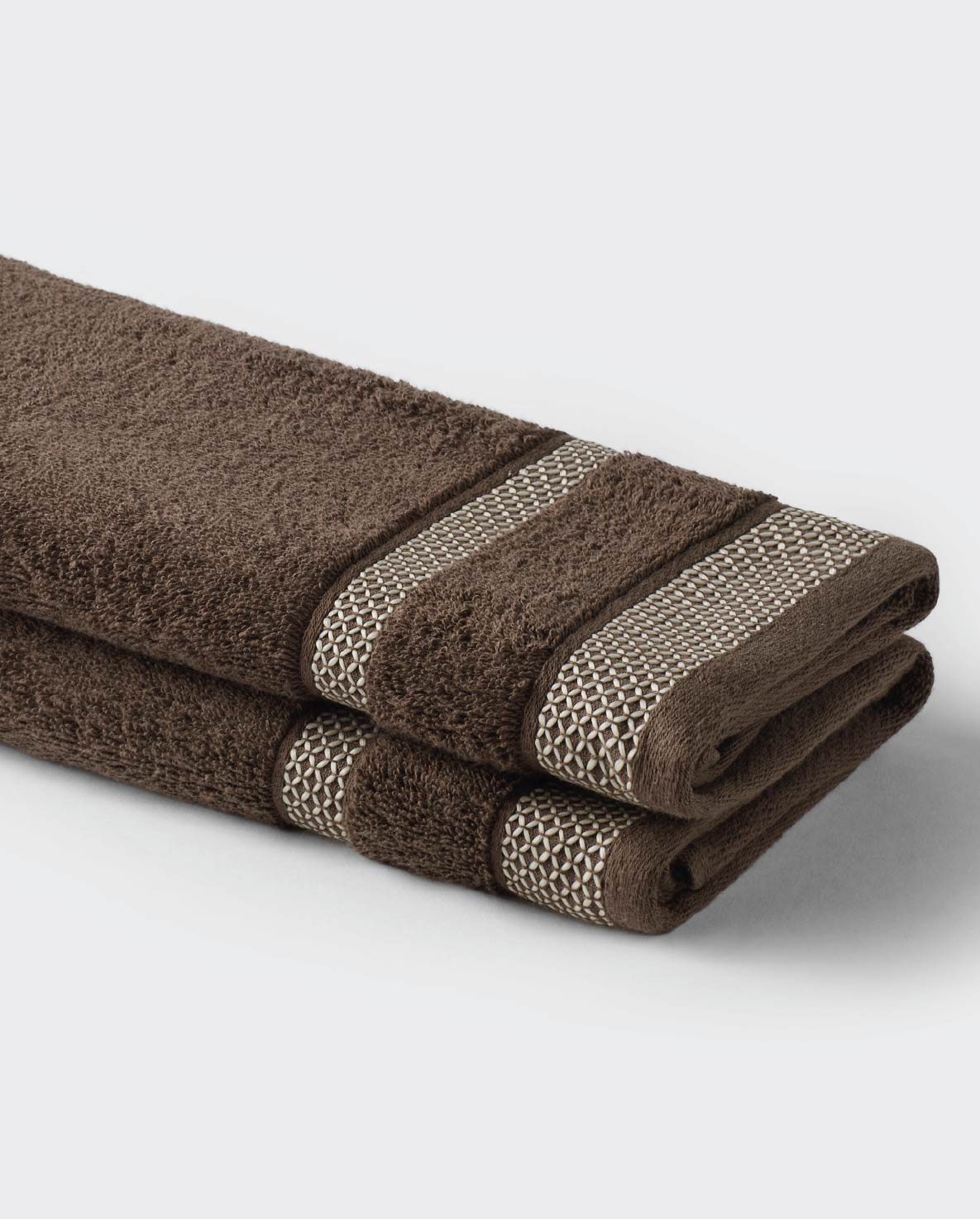Spaces Hygro Chocolate Solid 100% Cotton 600 GSM Dobby Bath Towel – 75 X150 CM