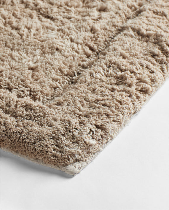 Spaces Hygro Cotton 2000 GSM Solid Brown Large Bath Mat – 50 X 80 CM