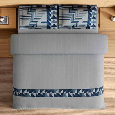 Spaces Avaris Structure 100% Cotton 210 TC Sateen Geometric Large Bedsheet with 2 Pillow Covers, Light Grey