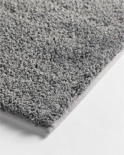 Spaces Exotica Dark Grey Solid Polyester 2376 GSM Small Bath Mat – 40 x 60 CM